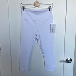 NWT. Athleta Elation Capri. White. Size M.